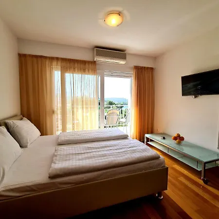 Apartments Veronika Makarska Exterior foto