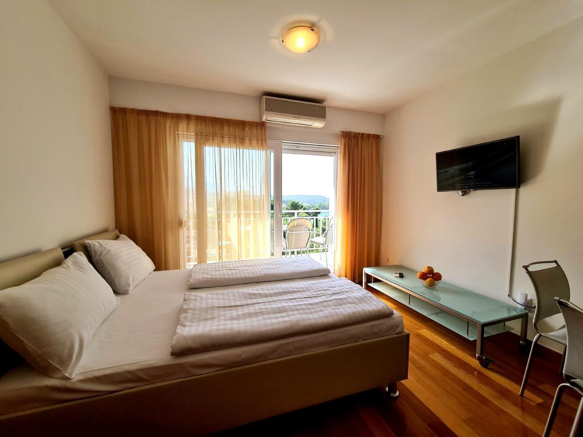 Veronika Apartment