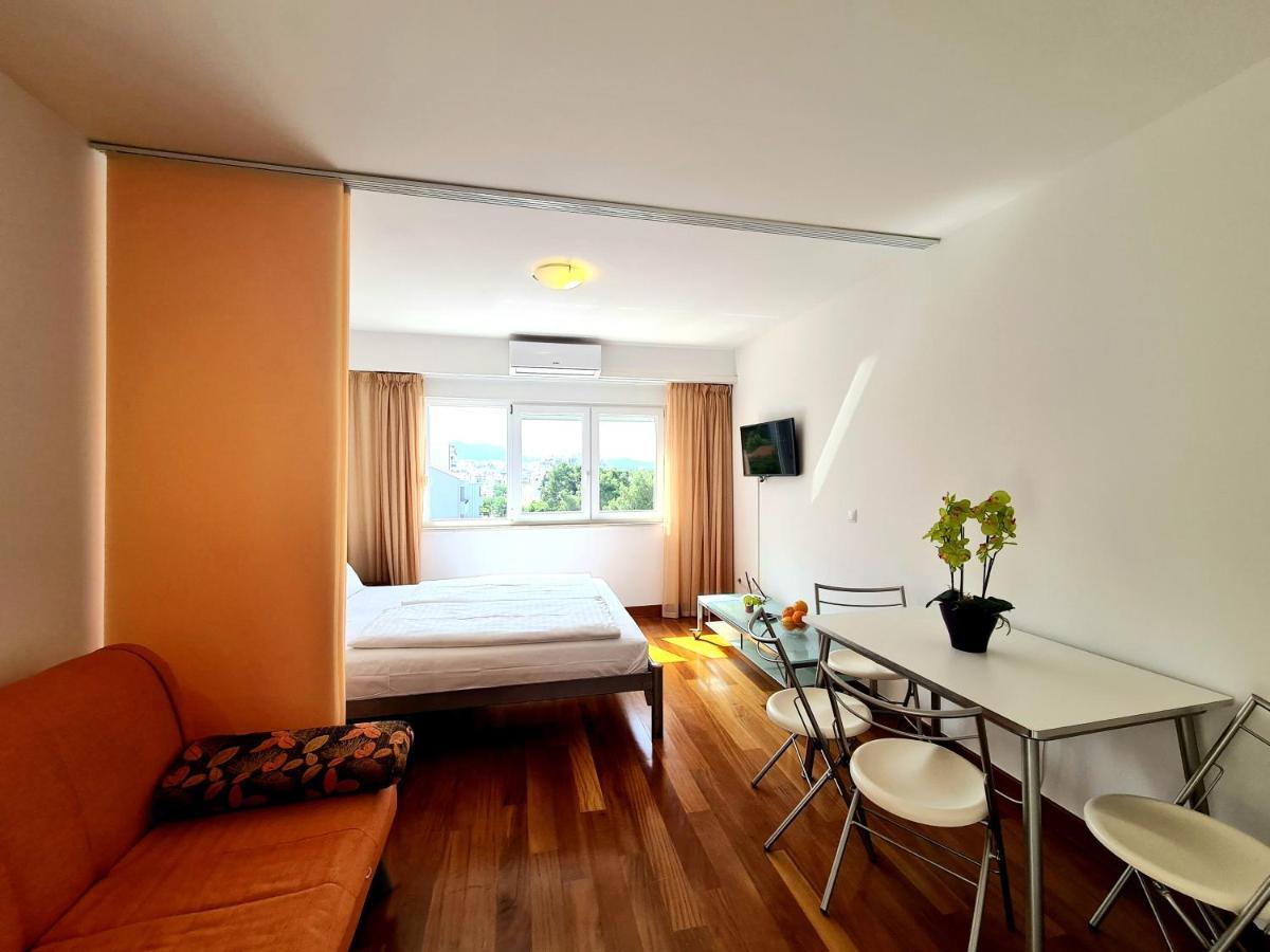 Veronika Apartment